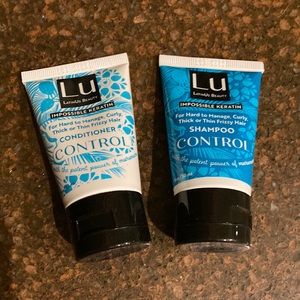 LatinUs Impossible Keratin Shampoo and Conditioner Set - sealed